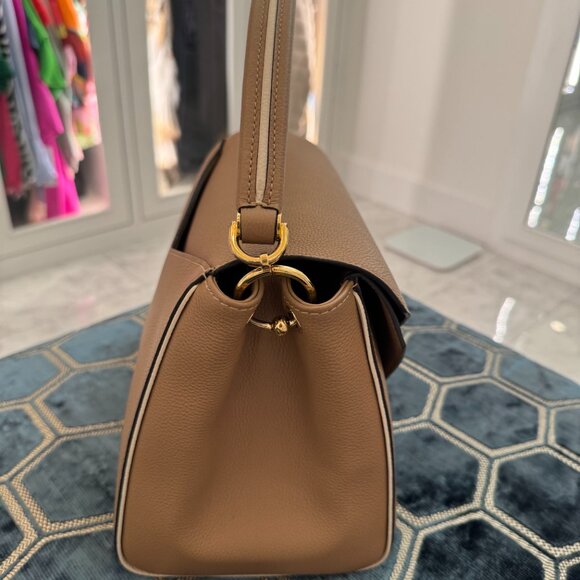 Louis Vuitton Grained Calfskin Monogram Double V Handbag - Picture 5 of 6